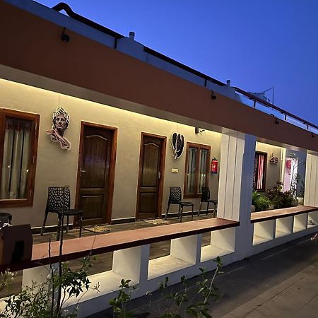 The French Villa Elite Pondicherry Exterior foto